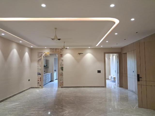 4 BHK Independent Builder Floor in Paschim Vihar for resale New Delhi. The reference number is 20588471