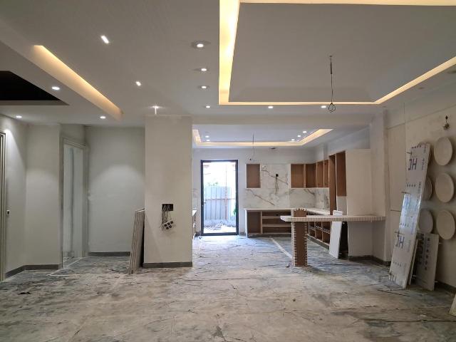 4 BHK Independent Builder Floor in Paschim Vihar for resale New Delhi. The reference number is 20668761