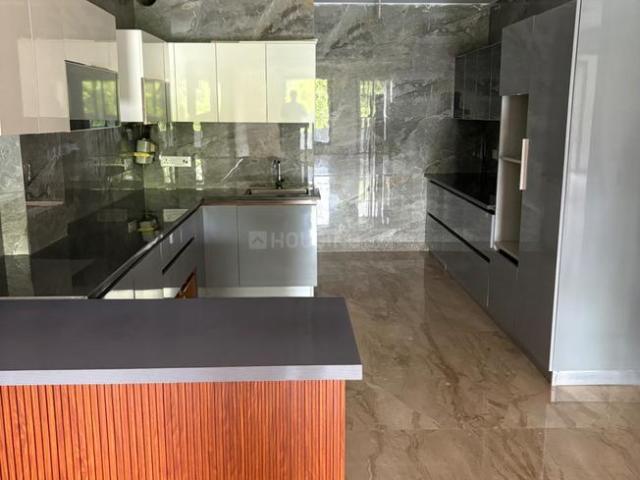 4 BHK Independent Builder Floor in Paschim Vihar for resale New Delhi. The reference number is 20704754