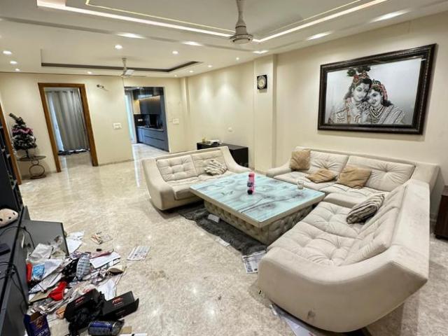 4 BHK Independent Builder Floor in Paschim Vihar for resale New Delhi. The reference number is 20888453