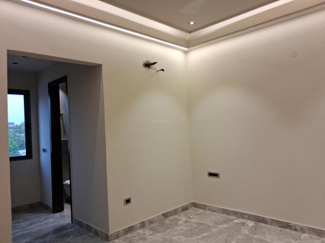 4 BHK Independent Builder Floor in Paschim Vihar for resale New Delhi. The reference number is 20076134
