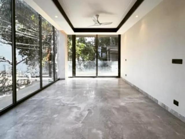 3 BHK Independent Builder Floor in Paschim Vihar for resale New Delhi. The reference number is 20083018