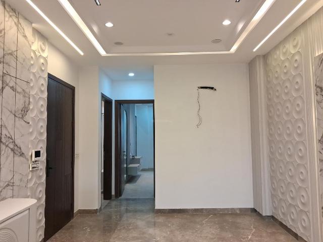 3 BHK Independent Builder Floor in Paschim Vihar for resale New Delhi. The reference number is 20234227