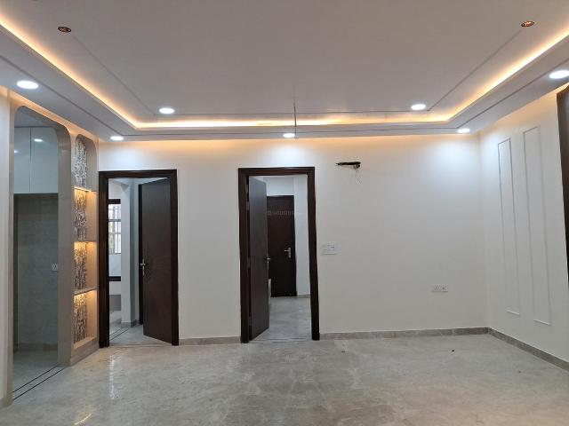 4 BHK Independent Builder Floor in Paschim Vihar for resale New Delhi. The reference number is 20374811