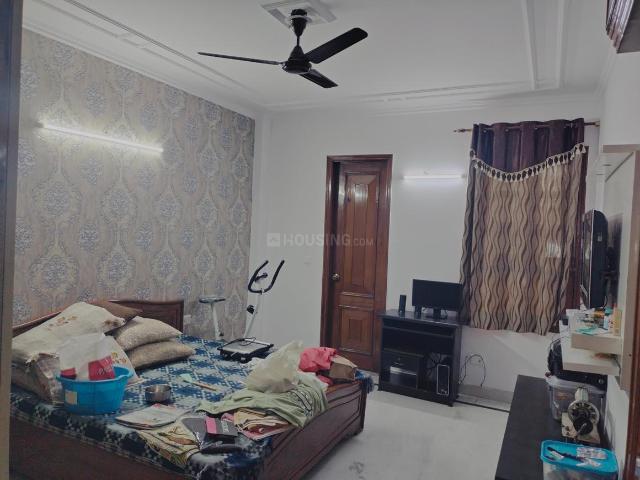 4 BHK Independent Builder Floor in Patel Nagar for resale Delhi Central. The reference number is 12780720