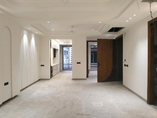 4 BHK Independent Builder Floor in Pitampura for rent New Delhi. The reference number is 19369402