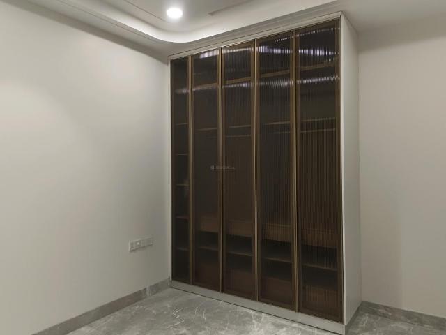 4 BHK Independent Builder Floor in Pitampura for resale New Delhi. The reference number is 19394277