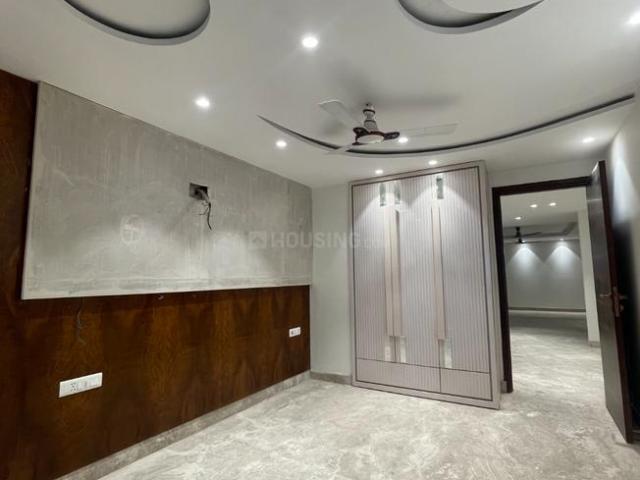 4 BHK Independent Builder Floor in Pitampura for resale New Delhi. The reference number is 21001785