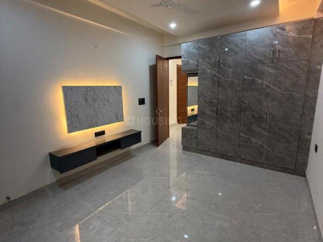4 BHK Independent Builder Floor in Pratap Vihar for resale Ghaziabad. The reference number is 20501553