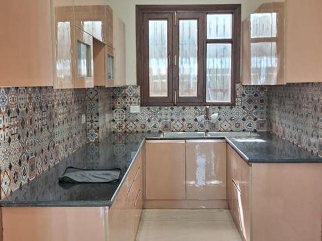 4 BHK Independent Builder Floor in Raj Nagar for resale Ghaziabad. The reference number is 16401414
