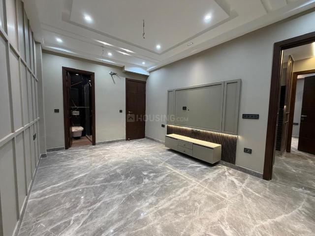 4 BHK Independent Builder Floor in Raja Garden for resale New Delhi. The reference number is 20781786