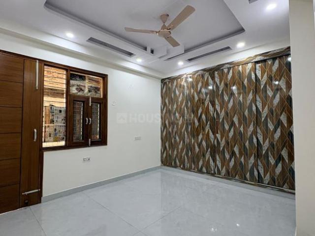 4 BHK Independent Builder Floor in Rajendra Nagar for resale Ghaziabad. The reference number is 20469761