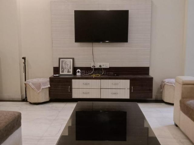 4 BHK Independent Builder Floor in Ramesh Nagar for resale New Delhi. The reference number is 20593722