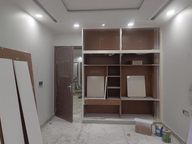 4 BHK Independent Builder Floor in Rohini Extension for resale New Delhi. The reference number is 19031838