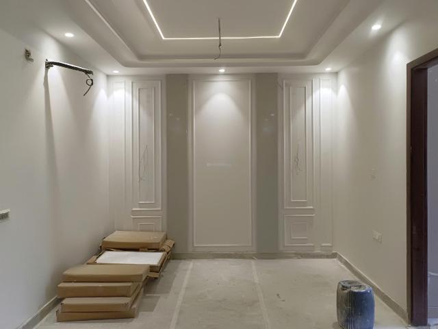 4 BHK Independent Builder Floor in Rohini Sector 28 for resale New Delhi. The reference number is 18565476