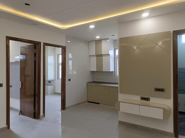 3 BHK Independent Builder Floor in Rohini Sector 28 for resale New Delhi. The reference number is 19889600