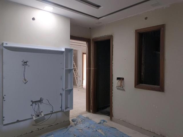 4 BHK Independent Builder Floor in Rohini Sector 28 for resale New Delhi. The reference number is 19123747