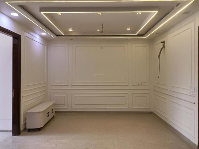 4 BHK Independent Builder Floor in Rohini Sector 28 for resale New Delhi. The reference number is 20445392