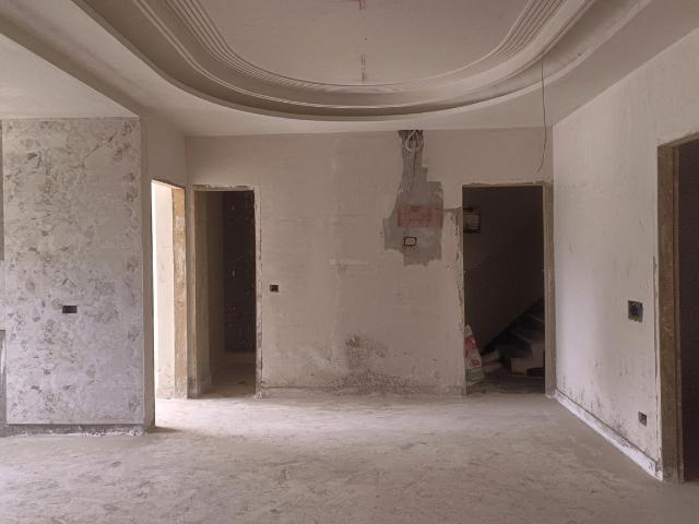 4 BHK Independent Builder Floor in Rohini Sector 28 for resale New Delhi. The reference number is 20472608