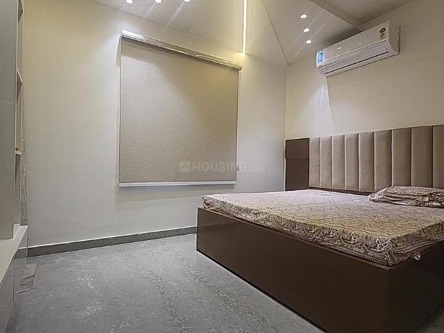 4 BHK Independent Builder Floor in Rohini Sector 28 for resale New Delhi. The reference number is 20153048