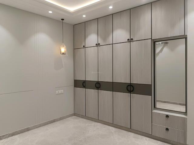 4 BHK Independent Builder Floor in Rohini Sector 28 for resale New Delhi. The reference number is 20300267