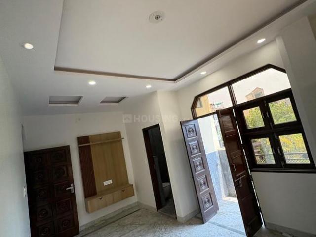 4 BHK Independent Builder Floor in Subhash Nagar for resale New Delhi. The reference number is 20452956