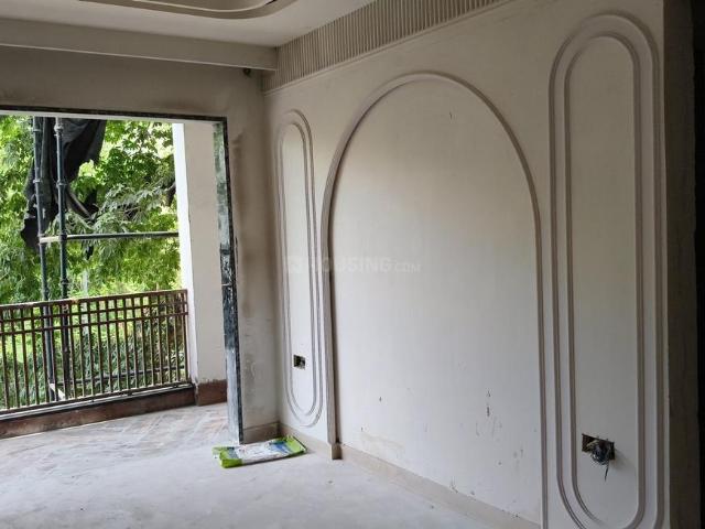 4 BHK Independent Builder Floor in Sukhdev Vihar for resale New Delhi. The reference number is 20535028