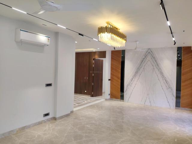 4 BHK Independent Builder Floor in Sushant Lok Phase 1 for resale Gurgaon. The reference number is 16787942