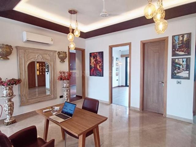 4 BHK Independent Builder Floor in Sushant Lok Phase 1 for resale Gurgaon. The reference number is 18367642