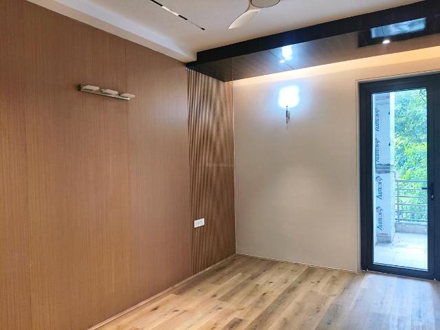 4 BHK Independent Builder Floor in Sushant Lok Phase 1 for resale Gurgaon. The reference number is 19042447