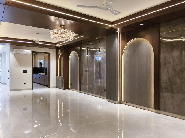 4 BHK Independent Builder Floor in Sushant Lok Phase 1 for resale Gurgaon. The reference number is 20177006