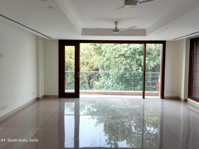 4 BHK Independent Builder Floor in Safdarjung Development Area for rent New Delhi. The reference number is 19808819