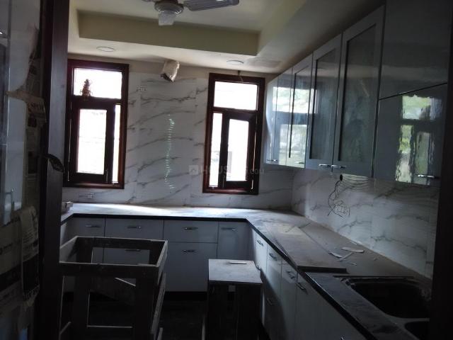 4 BHK Independent Builder Floor in Safdarjung Development Area for rent New Delhi. The reference number is 20756985