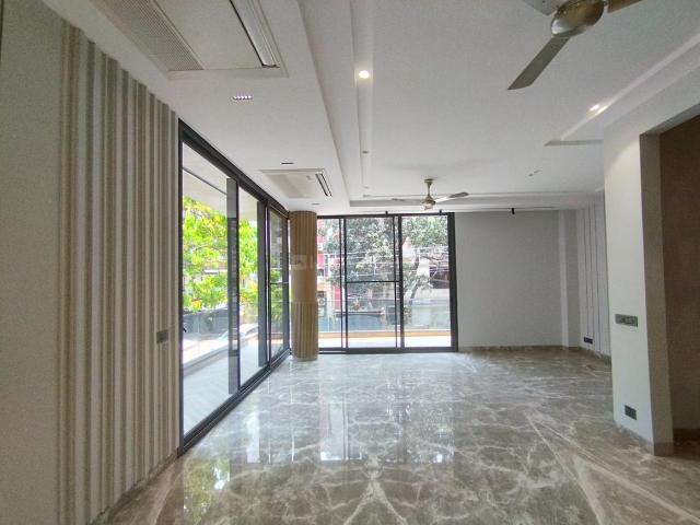 4 BHK Independent Builder Floor in Safdarjung Development Area for resale New Delhi. The reference number is 13872246