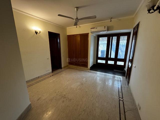 4 BHK Independent Builder Floor in Safdarjung Development Area for resale New Delhi. The reference number is 19899563
