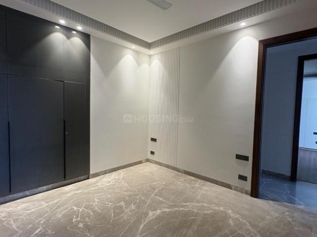 4 BHK Independent Builder Floor in Safdarjung Enclave for resale New Delhi. The reference number is 20840080