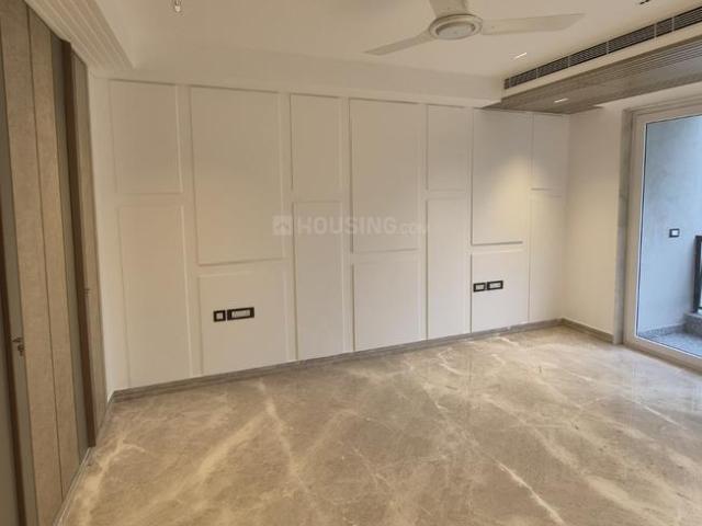 4 BHK Independent Builder Floor in Safdarjung Enclave for resale New Delhi. The reference number is 20855945