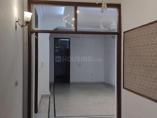 4 BHK Independent Builder Floor in Sarvodaya Enclave for rent New Delhi. The reference number is 19386473
