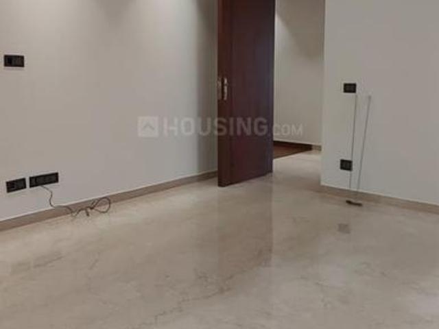 4 BHK Independent Builder Floor in Sarvodaya Enclave for resale New Delhi. The reference number is 19165491