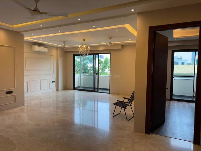 4 BHK Independent Builder Floor in Sector 43 for rent Gurgaon. The reference number is 20792524