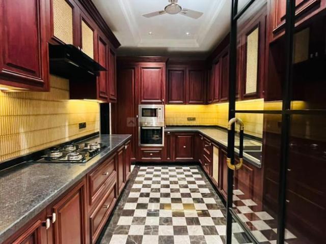 4 BHK Independent Builder Floor in Sector 43 for resale Gurgaon. The reference number is 20716451