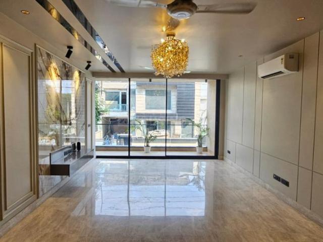 4 BHK Independent Builder Floor in Sector 41 for resale Gurgaon. The reference number is 17051468