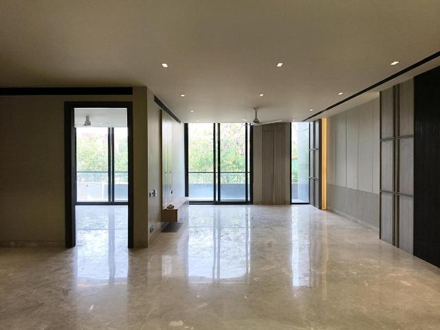 4 BHK Independent Builder Floor in Sector 41 for resale Gurgaon. The reference number is 20175383