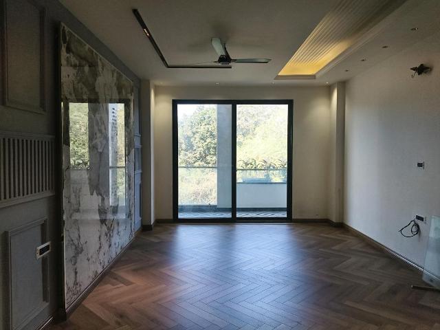 4 BHK Independent Builder Floor in Sector 47 for resale Gurgaon. The reference number is 15416573