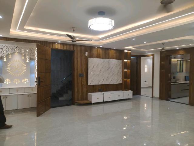 4 BHK Independent Builder Floor in Sector 45 for resale Faridabad. The reference number is 20697185