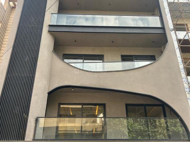 4 BHK Independent Builder Floor in Sector 45 for resale Gurgaon. The reference number is 20173712