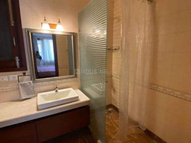 4 BHK Independent Builder Floor in Sector 45 for resale Gurgaon. The reference number is 20232236