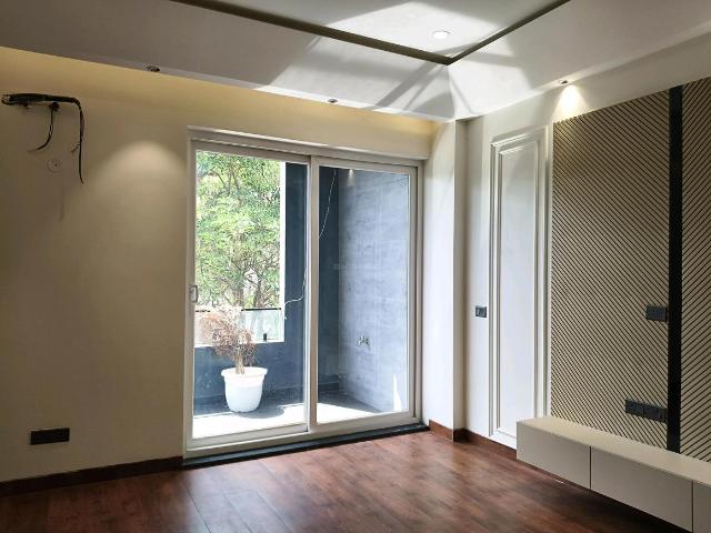 4 BHK Independent Builder Floor in Sector 48 for resale Gurgaon. The reference number is 19457480