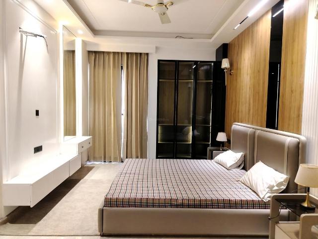 4 BHK Independent Builder Floor in Sector 49 for resale Gurgaon. The reference number is 16573361