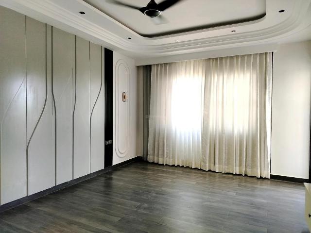 4 BHK Independent Builder Floor in Sector 49 for resale Gurgaon. The reference number is 17947599